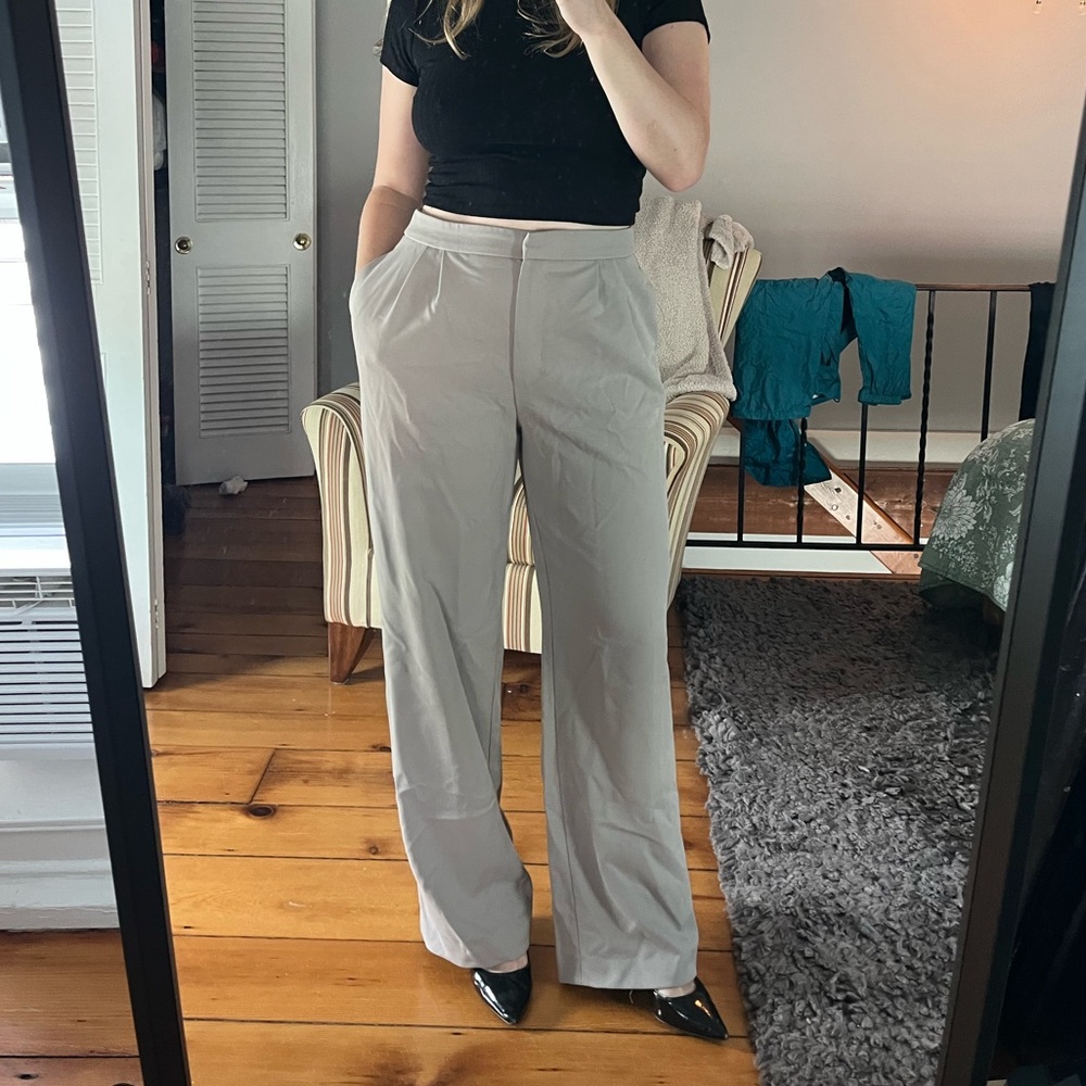 H&M Gray Pleated Trousers